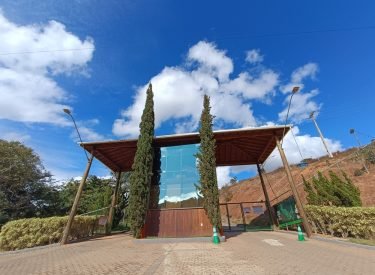 Chácara no Condomínio Cantos da Mata - Iapu/MG