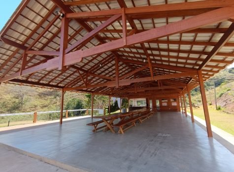 Chácara no Condomínio Cantos da Mata - Iapu/MG