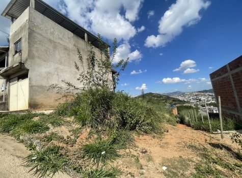 Lote para venda no Bairro Surinan, Coronel Fabriciano.