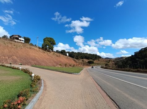 Chácara no Condomínio Cantos da Mata - Iapu/MG