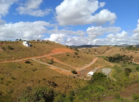 Chácara no Condomínio Cantos da Mata - Iapu/MG